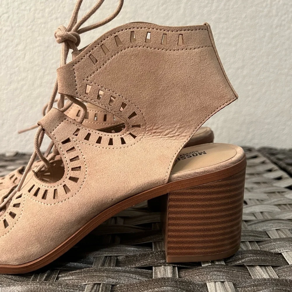 Y2K Mossimo Laceup Heels - Picture 2 of 8